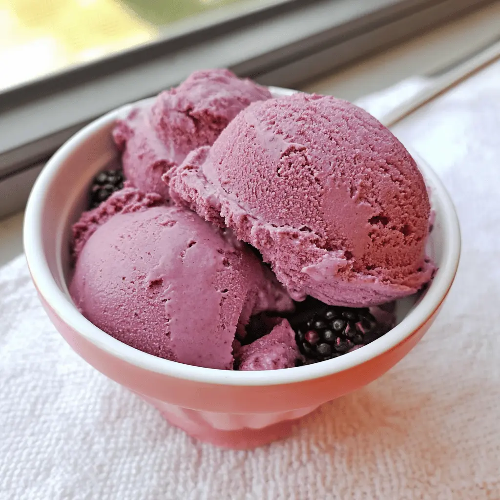 Easy Homemade Blackberry Ice Cream Recipe